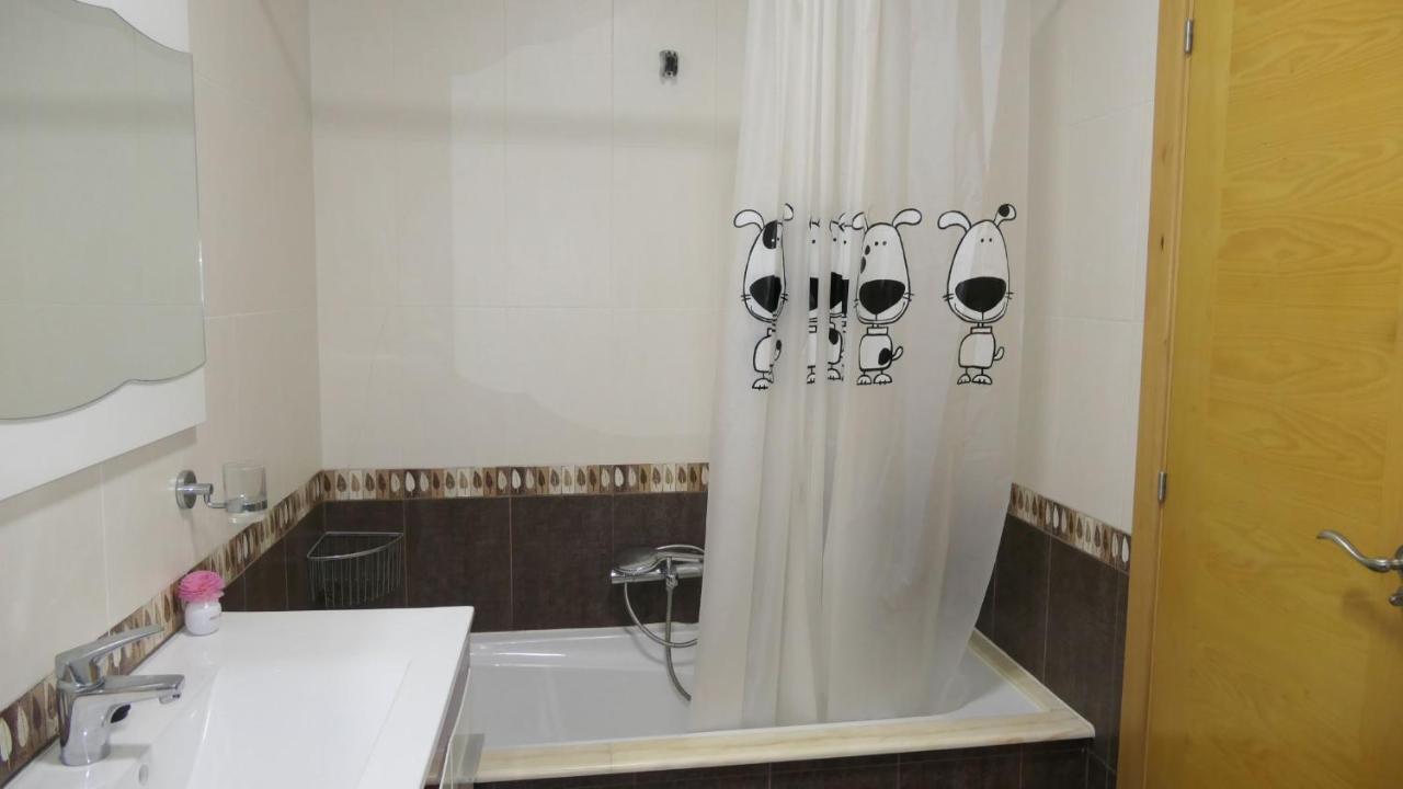 Ferienwohnung Piso Leo 1 Cee Exterior foto